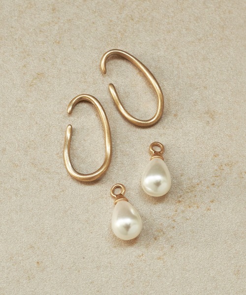 GOLDY(ゴールディ)の「スウィング ライン パール イヤーカフ(イヤーカフ・レディース・ゴールド/シルバー系その他/ゴールド系その他/シルバー・FREE)」の6枚目の写真