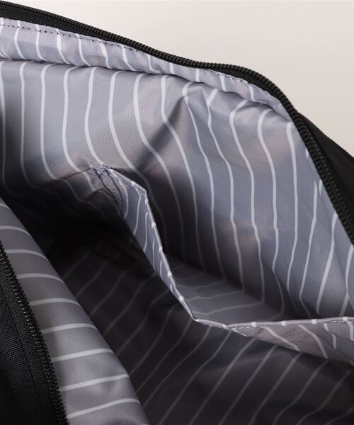 Champion（チャンピオン）の「champion/チャンピオン ショルダーバッグ エスター No.63883（ショルダーバッグ・メンズ・ブラック/サンドベージュ/ネイビー・FREE）」の5枚目の写真