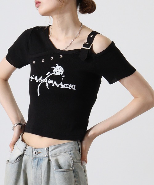 FUNALIVE(ファンアライブ)の「ショルダーデザインベルトクロップド丈バラモチーフ半袖カットソー(Tシャツ/カットソー・レディース・ブラック/ホワイト・FREE)」の8枚目の写真