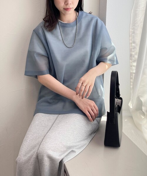 fredy emue（フレディエミュ）の「シアーダンボールトップス（Tシャツ/カットソー・レディース・グレイッシュベージュ/ブラック/グレイッシュブルー・38）」の15枚目の写真