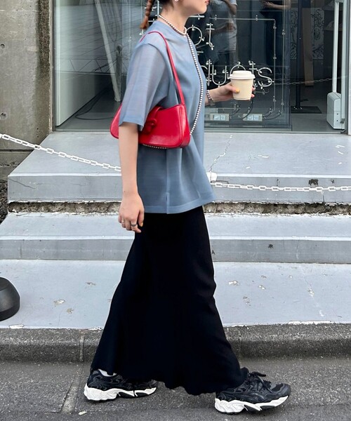 fredy emue（フレディエミュ）の「シアーダンボールトップス（Tシャツ/カットソー・レディース・グレイッシュベージュ/ブラック/グレイッシュブルー・38）」の17枚目の写真