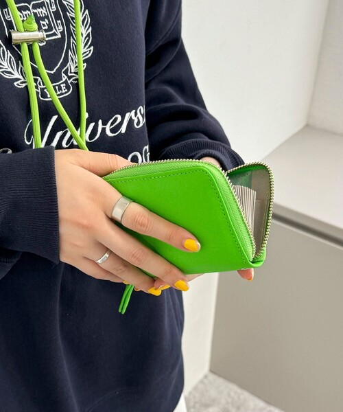 fredy emue(フレディエミュ)の「ストラップ付蛍光レザーウォレット(財布・レディース・オレンジ/イエロー/ライトグリーン/ピンク・FREE)」の8枚目の写真
