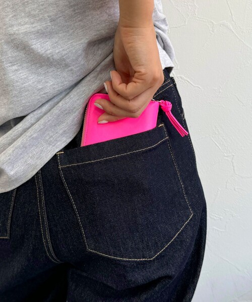 fredy emue(フレディエミュ)の「ストラップ付蛍光レザーウォレット(財布・レディース・オレンジ/イエロー/ライトグリーン/ピンク・FREE)」の20枚目の写真