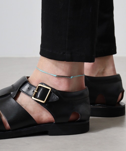 FUNALIVE（ファンアライブ）の「チャームアンクレット（アンクレット・メンズ・オレンジ系/イエロー系/ブルー系/ライトオレンジ系/レッド系3/レッド系2/レッド系1/ターコイズブルー系/ネイビー系3/ライトグリーン系3/ライトグリーン系2/ブラウン系2/ブラウン系1/ホワイト系/ネイビー系1/ライトグリーン系1/ダークグリーン系/ベージュ系2/ブラウン系4/ライトグレー系2/ブラック系3/ブラック系1/ネイビー系2/ベージュ系1/ブラウン系3/グレー系/ライトグレー系1/ブラック系4/ブラック系2・F）」の22枚目の写真