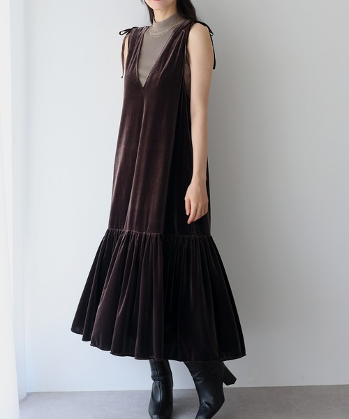 BLUEEAST（ブルーイースト）の「ベロアジャンパースカート（ジャンパースカート・レディース・ブラウン/ブラック/モカ・MEDIUM）」の7枚目の写真