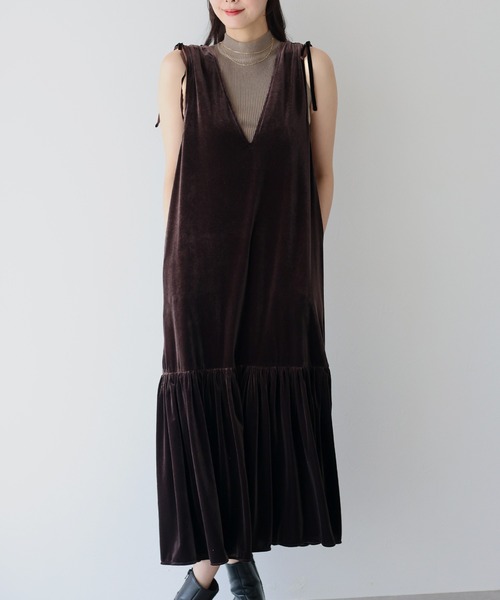 BLUEEAST（ブルーイースト）の「ベロアジャンパースカート（ジャンパースカート・レディース・ブラウン/ブラック/モカ・MEDIUM）」の9枚目の写真