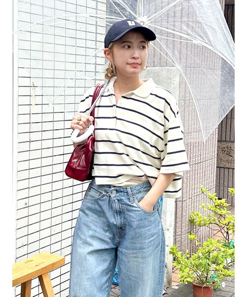 Ungrid（アングリッド）の「ワイドデザインポロシャツ（ポロシャツ・レディース・ベージュ/アイボリー/グリーン・FREE）」の4枚目の写真