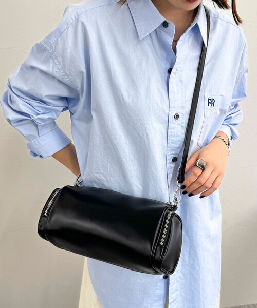 fredy emue（フレディエミュ）の「フリルハンドル横長ボックスショルダーバック（ショルダーバッグ・レディース・シルバー/ブラック・FREE）」の21枚目の写真