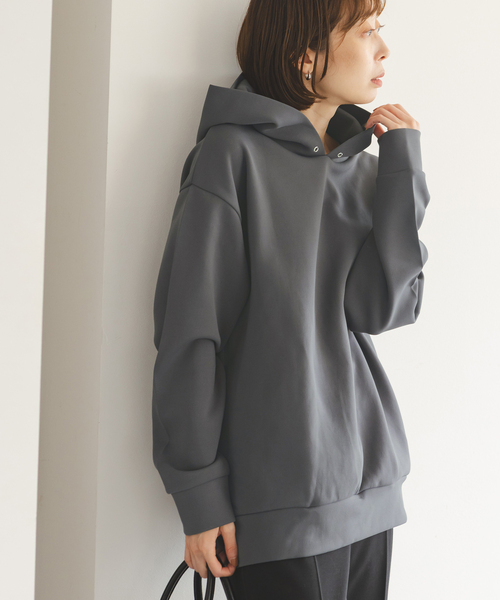 Noble(ノーブル)の「《一部店舗・WEB限定》ダンボールフーディープルオーバー(スウェット・レディース・カーキ/アイボリー/チャコールグレー/ライトグレー・FREE)」の9枚目の写真