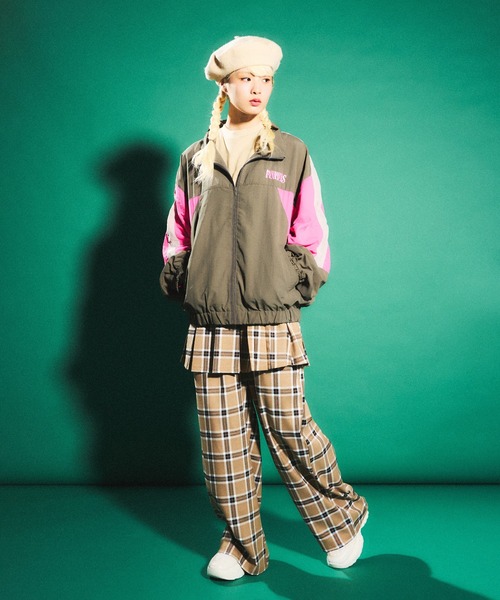 PUNYUS（プニュズ）の「2タックチェックワイドスラックス（スラックス・レディース・ベージュ/グレー・1/2/3/4）」の19枚目の写真