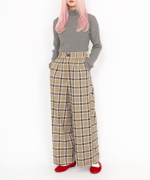 PUNYUS（プニュズ）の「2タックチェックワイドスラックス（スラックス・レディース・ベージュ/グレー・1/2/3/4）」の6枚目の写真