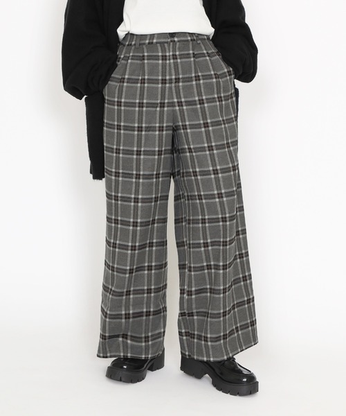 PUNYUS（プニュズ）の「2タックチェックワイドスラックス（スラックス・レディース・ベージュ/グレー・1/2/3/4）」の9枚目の写真