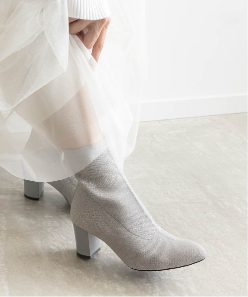 RANDA(ランダ)の「【SUSTAINABLE】ラメニットショートブーツ(ブーツ・レディース・グレイッシュベージュ/シルバー/ブラック・M/L/S/LL)」の11枚目の写真