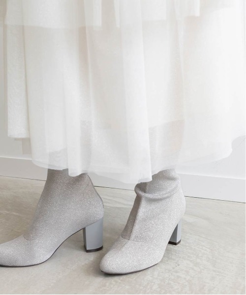 RANDA(ランダ)の「【SUSTAINABLE】ラメニットショートブーツ(ブーツ・レディース・グレイッシュベージュ/シルバー/ブラック・M/L/S/LL)」の12枚目の写真