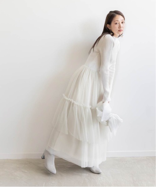 RANDA(ランダ)の「【SUSTAINABLE】ラメニットショートブーツ(ブーツ・レディース・グレイッシュベージュ/シルバー/ブラック・M/L/S/LL)」の15枚目の写真