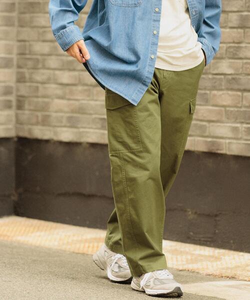 ITEMS URBANRESEARCH（アイテムズ アーバンリサーチ）の「ウォッシュドコットン カーゴパンツ（その他パンツ・メンズ・カーキ/ブラック・MEDIUM/LARGE）」の4枚目の写真