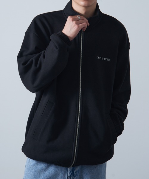 MAISON CLUB(メゾンクラブ)の「【MAISON CLUB】ワンポイント刺繍フルジップトラックスウェット LESS IS MORE(ジャージ・メンズ・ブラック/グレー/ネイビー・M/XL/L)」の5枚目の写真