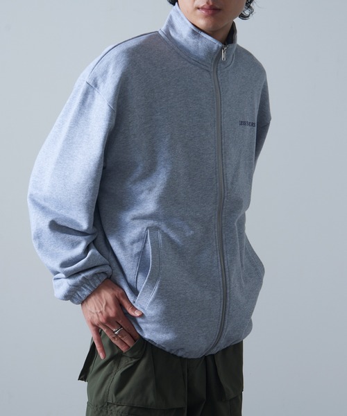 MAISON CLUB(メゾンクラブ)の「【MAISON CLUB】ワンポイント刺繍フルジップトラックスウェット LESS IS MORE(ジャージ・メンズ・ブラック/グレー/ネイビー・M/XL/L)」の19枚目の写真