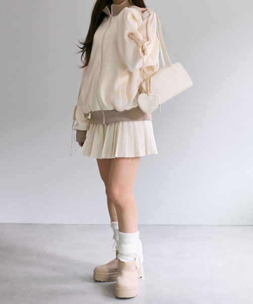 OLIVE des OLIVE（オリーブデオリーブ）の「ハートチャーム付きスクエアバッグ（ショルダーバッグ・レディース・アイボリー/サックスブルー/ブラック/ダークブラウン・FREE）」の20枚目の写真