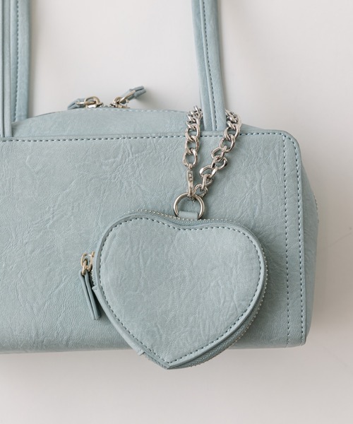 OLIVE des OLIVE（オリーブデオリーブ）の「ハートチャーム付きスクエアバッグ（ショルダーバッグ・レディース・アイボリー/サックスブルー/ブラック/ダークブラウン・FREE）」の11枚目の写真