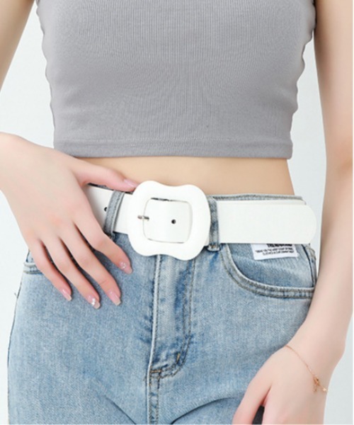 VIBGYOR Women（ヴィブジョー　ウィメン）の「【urge select】シンプル カラーベルト【10色展開】（ベルト・レディース・ホワイト/ブラック/ダークベージュ/グリーン/アイボリー/ライトパープル/ピンクベージュ/ブラウン/ピンク/イエロー・FREE）」の22枚目の写真