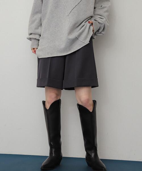 SENSE OF PLACE by URBAN RESEARCH（センスオブプレイスバイアーバンリサーチ）の「ダブルバミューダパンツ（その他パンツ・レディース・チャコールグレー/ブラウン/アイボリー・SMALL/MEDIUM）」の3枚目の写真