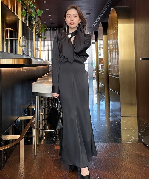 anuans（アニュアンス）の「ボウタイドレープワンピース（ワンピース