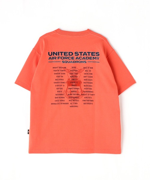 AVIREX（アヴィレックス）の「USAFA SQUADRONS EMBROIDERY T-SHIRT / 刺繍 半袖Tシャツ / AVIREX / アヴィレックス（Tシャツ/カットソー・メンズ・チャコール/ホワイト/オレンジ/ネイビー・LARGE/MEDIUM/XX-LARGE/X-LARGE）」の4枚目の写真