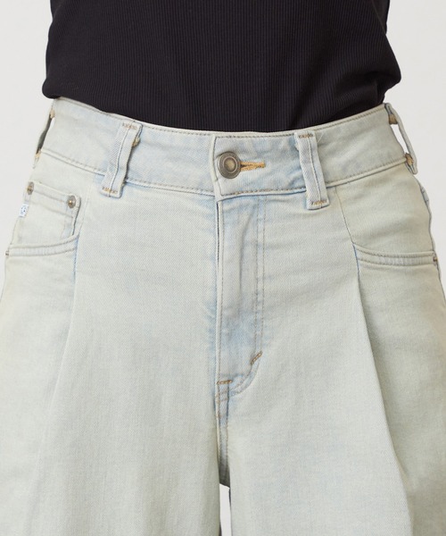 SOMETHING（サムシング）の「SOMETHING HANAタックカーブデニムパンツ（デニムパンツ・レディース・インディゴブルー/オフホワイト/ライトインディゴブルー/ブラック系その他/ベージュ/ピンク・SMALL/LARGE/MEDIUM/X-SMALL）」の17枚目の写真