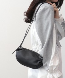 ギョウザ型ミニショルダー