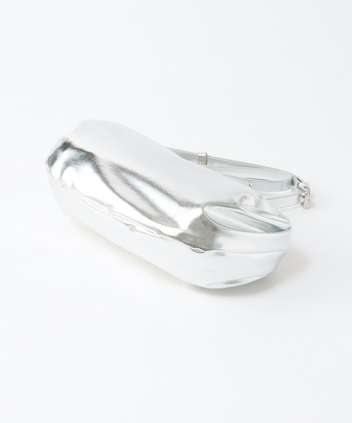 Three Four Time(スリーフォータイム)の「ギョウザ型ミニショルダー(ショルダーバッグ・レディース・イエロー/シルバー/ブラック・FREE)」の9枚目の写真