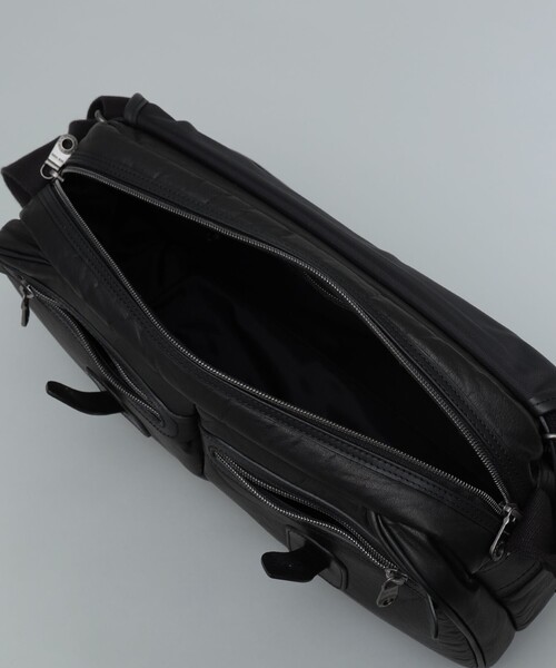 Hunting World(ハンティングワールド)の「HUNTING WORLD / レザー キャリーオール M(トートバッグ・メンズ・ブラック・ONE SIZE)」の10枚目の写真