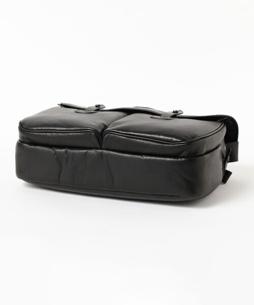 Hunting World(ハンティングワールド)の「HUNTING WORLD / レザー キャリーオール M(トートバッグ・メンズ・ブラック・ONE SIZE)」の16枚目の写真