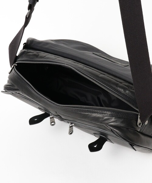 Hunting World(ハンティングワールド)の「HUNTING WORLD / レザー キャリーオール M(トートバッグ・メンズ・ブラック・ONE SIZE)」の19枚目の写真