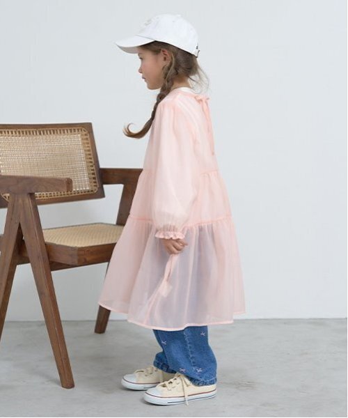 Lycee mine(リセマイン)の「シアーティアードワンピース【子供服】【キッズ】【女の子】(ワンピース・キッズ・グレー/サーモンピンク/アイボリー・100cm/140cm/120cm/130cm/150cm/110cm)」の16枚目の写真