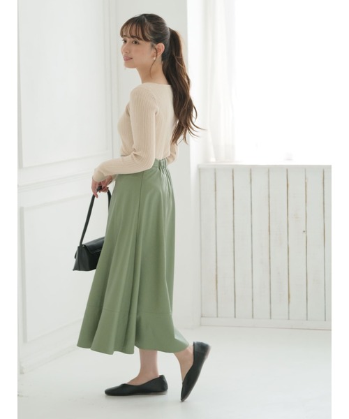 COHINA(コヒナ)の「フェイクレザーシームデザインスカート 【低身長・小柄女性】(スカート・レディース・グリーン/ホワイト・S-Regular/XS-Regular/XS-Short)」の7枚目の写真