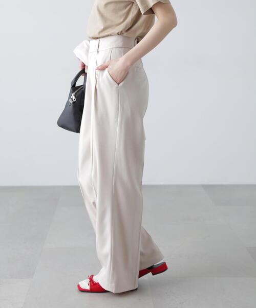 FREE'S MART(フリーズマート)の「◆【3サイズ展開XS-M】梳毛調合繊タックワイドパンツ【低身長サイズ有】(スラックス・レディース・ベージュ/ブラウン・X-SMALL/MEDIUM/SMALL)」の6枚目の写真