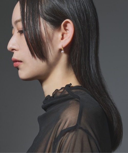 Jewel closet by L&Co.(ジュエルクローゼットバイエルアンドコー)の「K18 アコヤパール ピアス(ピアス(両耳用)・レディース・イエローゴールド・FREE)」の3枚目の写真