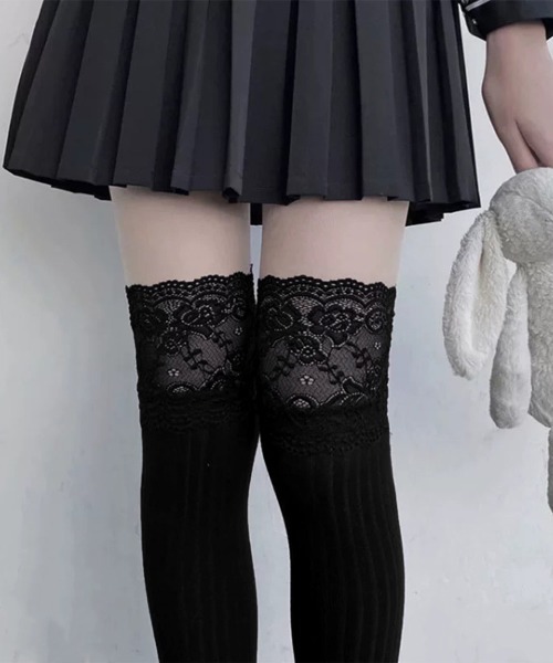 Miniministore（ミニミニストア）の「ニーハイソックス花柄レース切り替え靴下（ソックス/靴下・レディース・ホワイト/ブラック・FREE）」の15枚目の写真