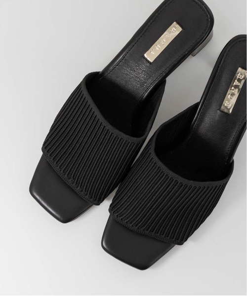 セール】【SUSTAINABLE】アシンメトリーニットミュールサンダル