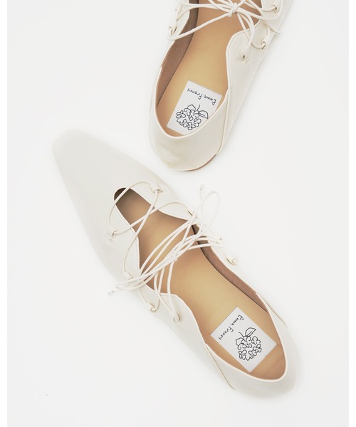 フラワーカット レースアップパンプス（パンプス）｜Emma Francis