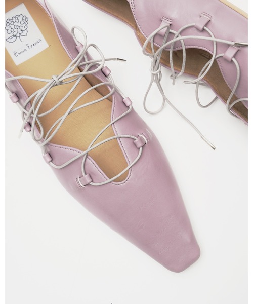 Emma Francis（エマフランシス）の「フラワーカット レースアップパンプス（パンプス・レディース・パープル/ブラック/ホワイト・24.0cm/23.5cm/23.0cm/22.5cm/25.0cm/24.5cm/22.0cm）」の9枚目の写真