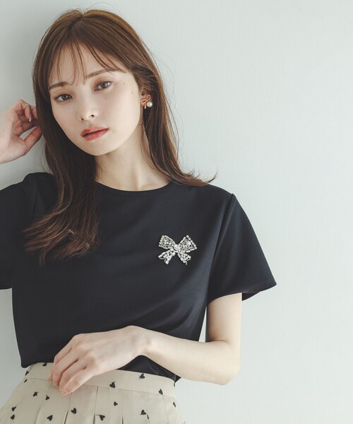 TOCCA(トッカ)の「BOW BIJOUX Tシャツ(Tシャツ/カットソー・レディース・ブラック系/アイボリー系・SMALL/MEDIUM)」の2枚目の写真