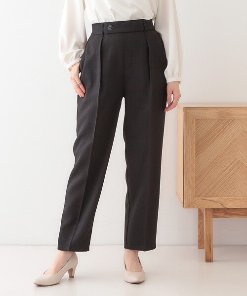 DRESKIP（ドレスキップ）の「【S-LL】オフィスシーンでも活躍 タックテーパードパンツ（その他パンツ・レディース・ブラック/ライトベージュ/グレー・01/02/03/04）」の8枚目の写真