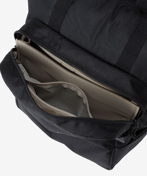 THE NORTH FACE(ザノースフェイス)の「THE NORTH FACE/ザ・ノース・フェイス/Boulder Tote Pack(バックパック/リュック・メンズ・ブラック・F)」の9枚目の写真