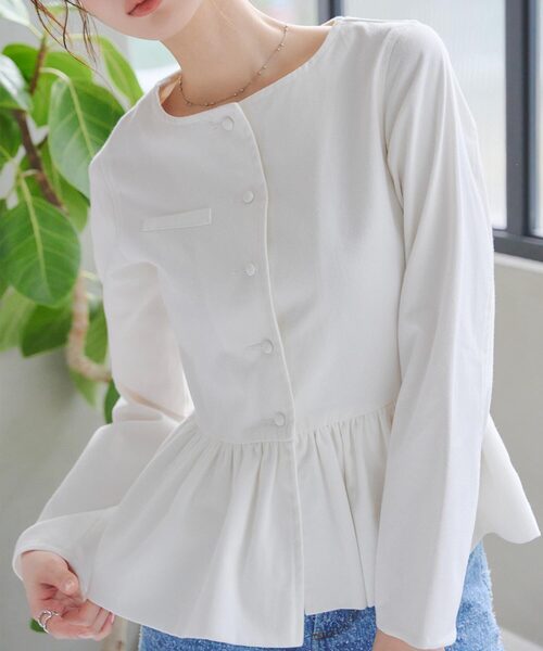 KOBE LETTUCE(コウベレタス)の「バルーンペプラムデニムジャケット(デニムジャケット・レディース・インディゴブルー/ホワイト/ブラック/ライトブルー・M)」の2枚目の写真