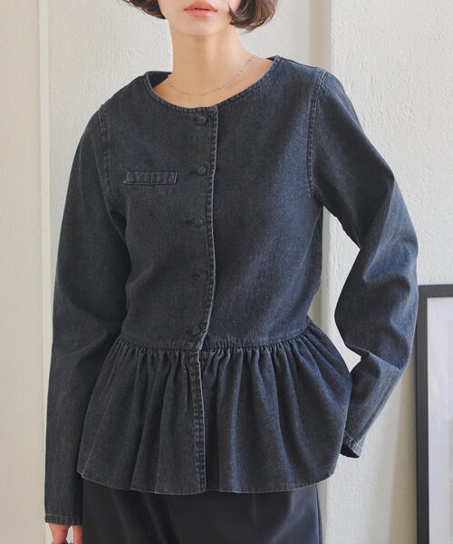 KOBE LETTUCE(コウベレタス)の「バルーンペプラムデニムジャケット(デニムジャケット・レディース・インディゴブルー/ホワイト/ブラック/ライトブルー・M)」の3枚目の写真