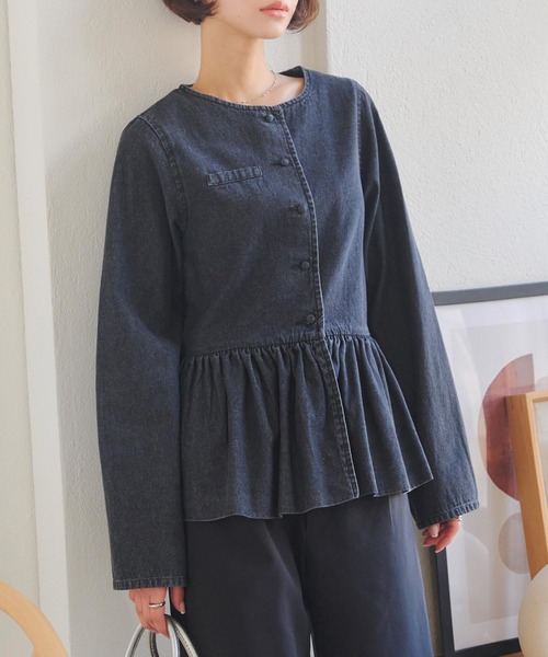 KOBE LETTUCE(コウベレタス)の「バルーンペプラムデニムジャケット(デニムジャケット・レディース・インディゴブルー/ホワイト/ブラック/ライトブルー・M)」の6枚目の写真