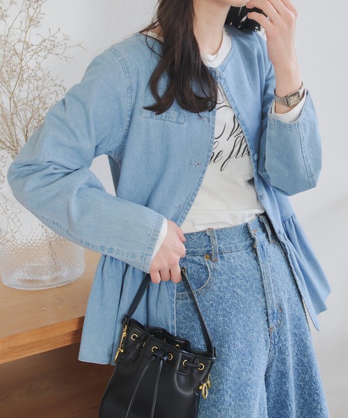 KOBE LETTUCE(コウベレタス)の「バルーンペプラムデニムジャケット(デニムジャケット・レディース・インディゴブルー/ホワイト/ブラック/ライトブルー・M)」の7枚目の写真