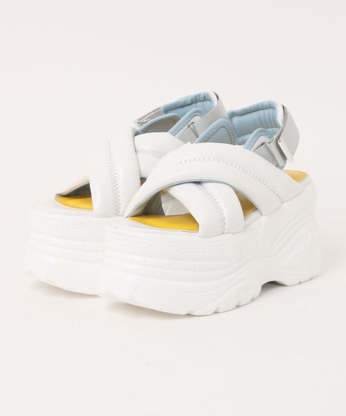 YOSUKE(ヨースケ)の「「YOSUKE/ヨースケ」厚底バックベルトサンダル(サンダル・レディース・ブラック/ホワイト系その他2/アイボリー/シルバー・22.5/23/23.5/24/24.5/25)」の2枚目の写真